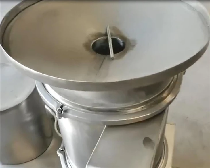 Egg Sheller And Liquid Separating Machine